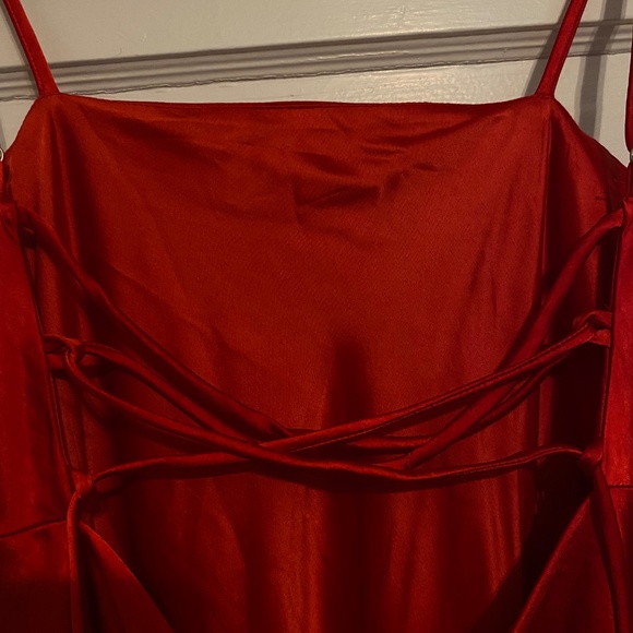 RED LONG DRESS - Picture 5 of 8